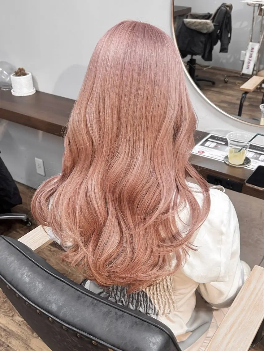 ロング カラー ヘアカラー Embellir🍨 サアヤのヘアスタイル
