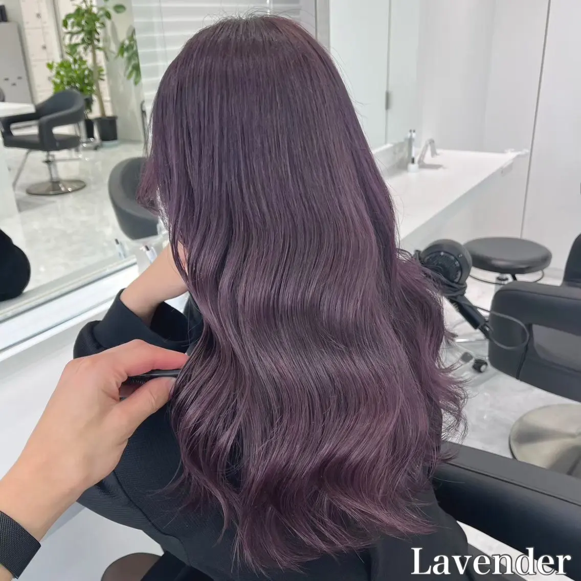 セミロング カラー ヘアアレンジ 🫧モテる💗ダメー ジレスハイトーン🫧のヘアスタイル