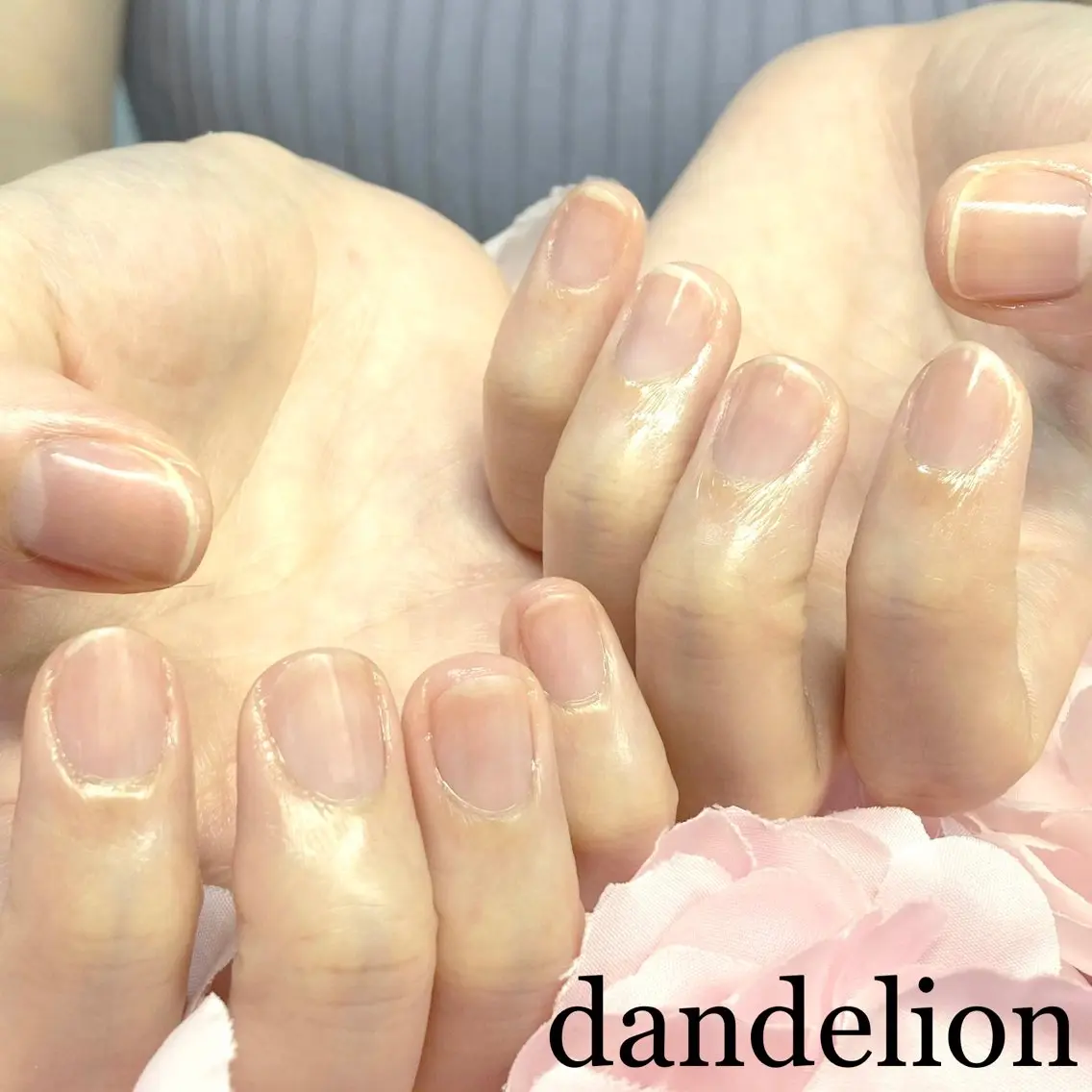 ネイル ハンドケア dandelion ダンデライオンのネイルデザイン