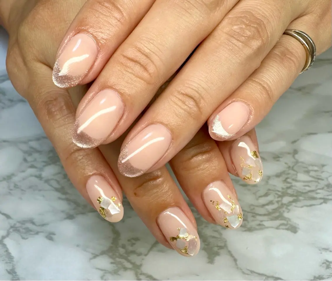 ネイル オーロラネイル フレンチネイル マグネットネイル ミラーネイル 夏ネイル Mai’s nailのネイルデザイン