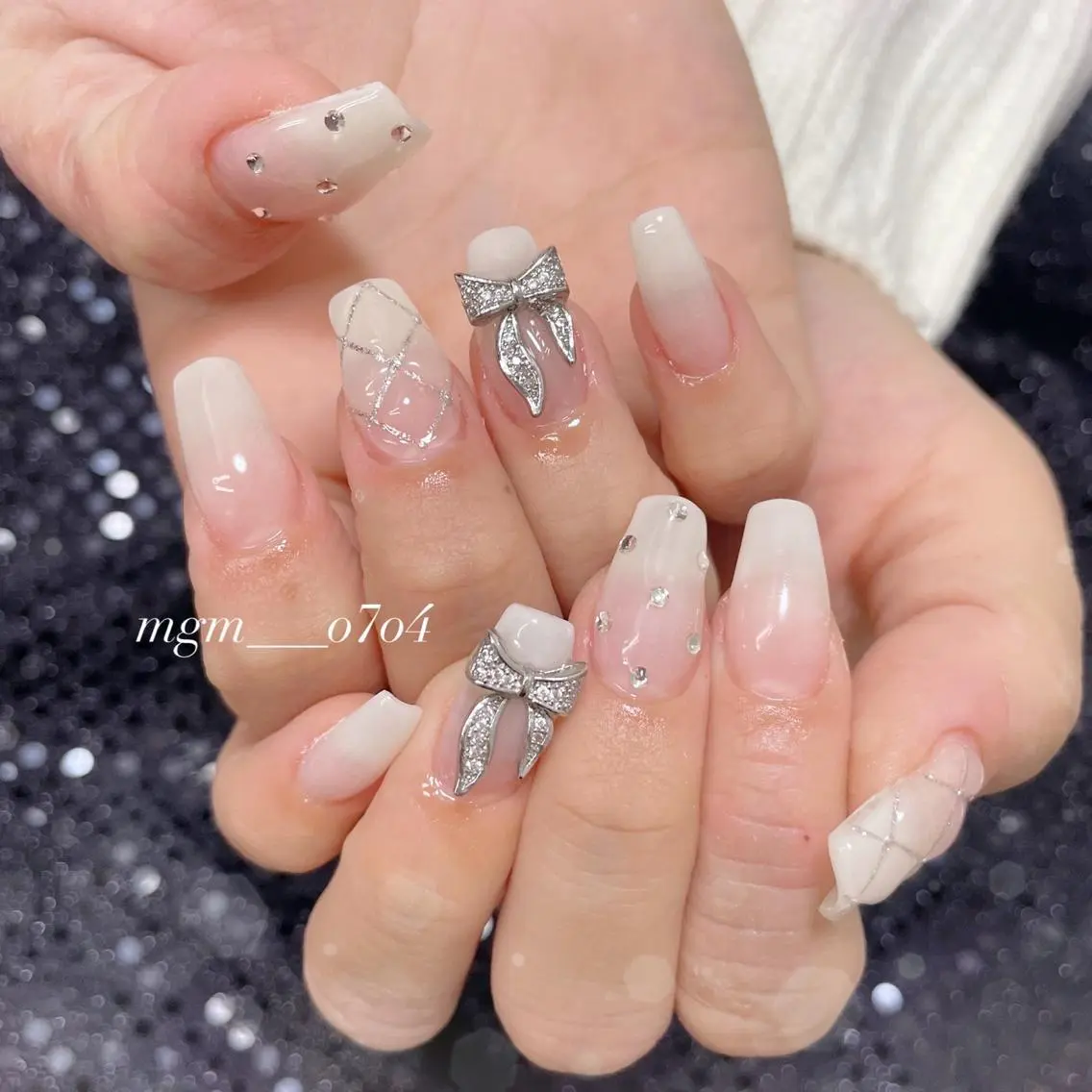 ネイル リボン ハンドネイル ハンドケア MoON...❤︎ MeGuのネイルデザイン