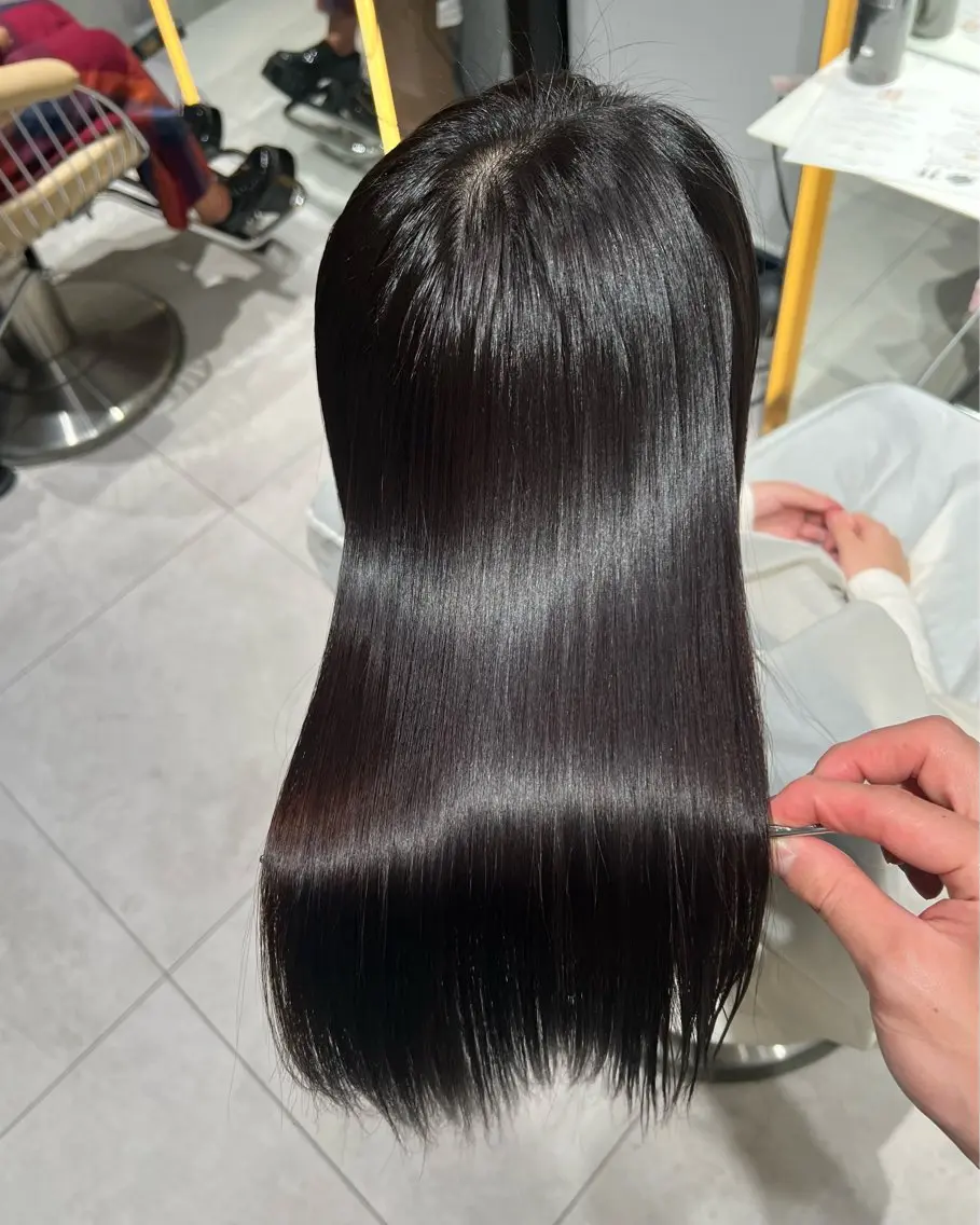 セミロング カット 縮毛矯正 トリートメント 福岡縮毛矯正✨️ ストレート 向井和輝のヘアスタイル