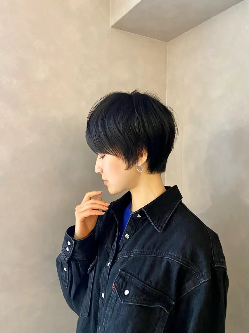 ショート 増田 英のヘアスタイル