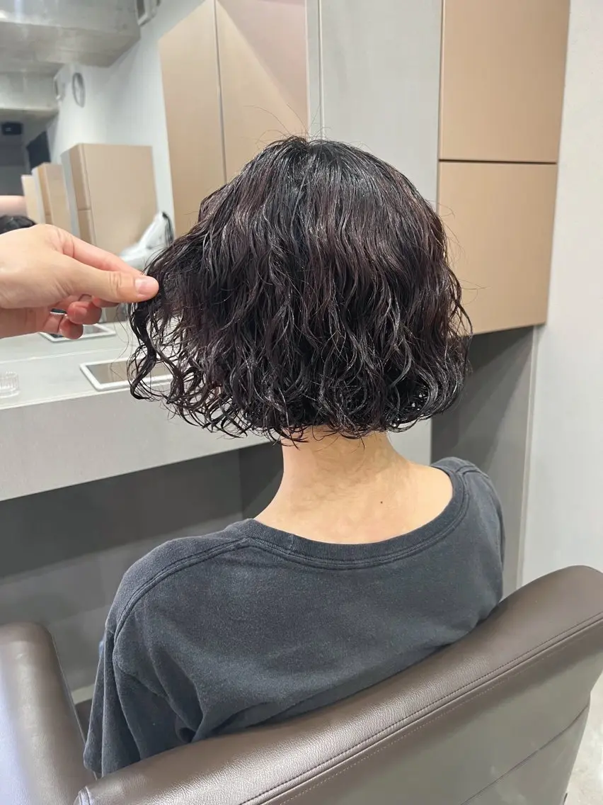 ショート カラー パーマ カット ヘアカラー パーマ ボブパーマコテ巻き風 パーマNo1深江秀平のヘアスタイル