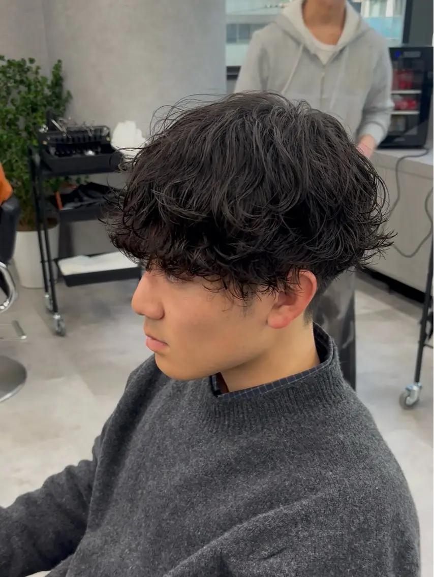 パーマ メンズ カット パーマ 韓国メンズヘア 🌙NANAMIのヘアスタイル