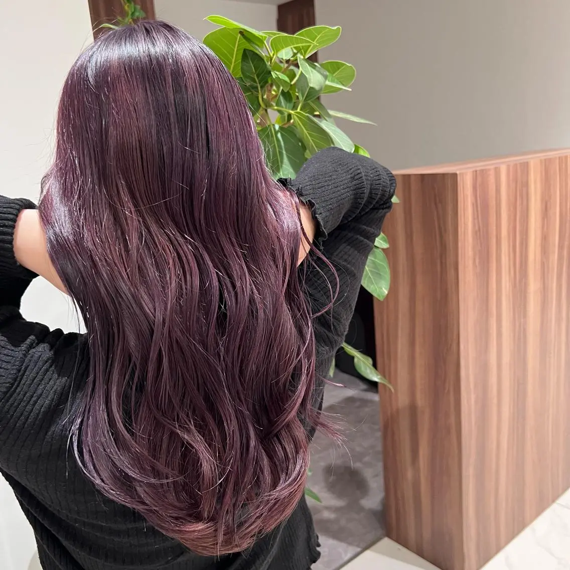 ロング カラー ヘアアレンジ 小白井 由美のヘアスタイル