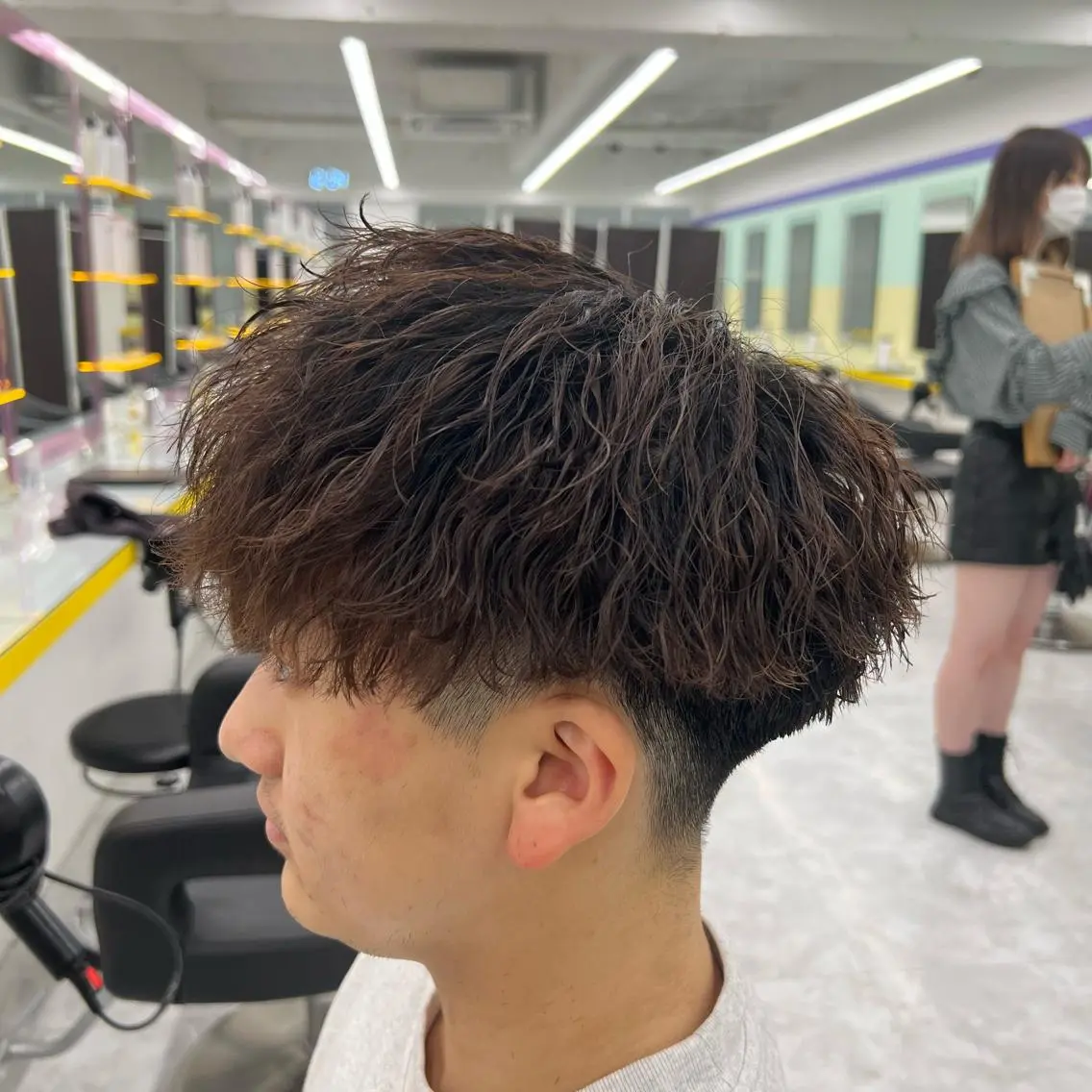 ショート カラー パーマ ヘアアレンジ メンズ キッズ ネイル マツエク・マツパ アイブロウ アップバング センターパート メンズハイライト マッシュ メンズパーマ 🔷横浜1のパーマ 職人🔷将太郎のヘアスタイル