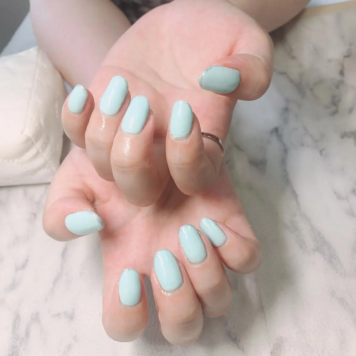 ネイル フレンチネイル ラメ(グリッター) 結城 怜菜のネイルデザイン