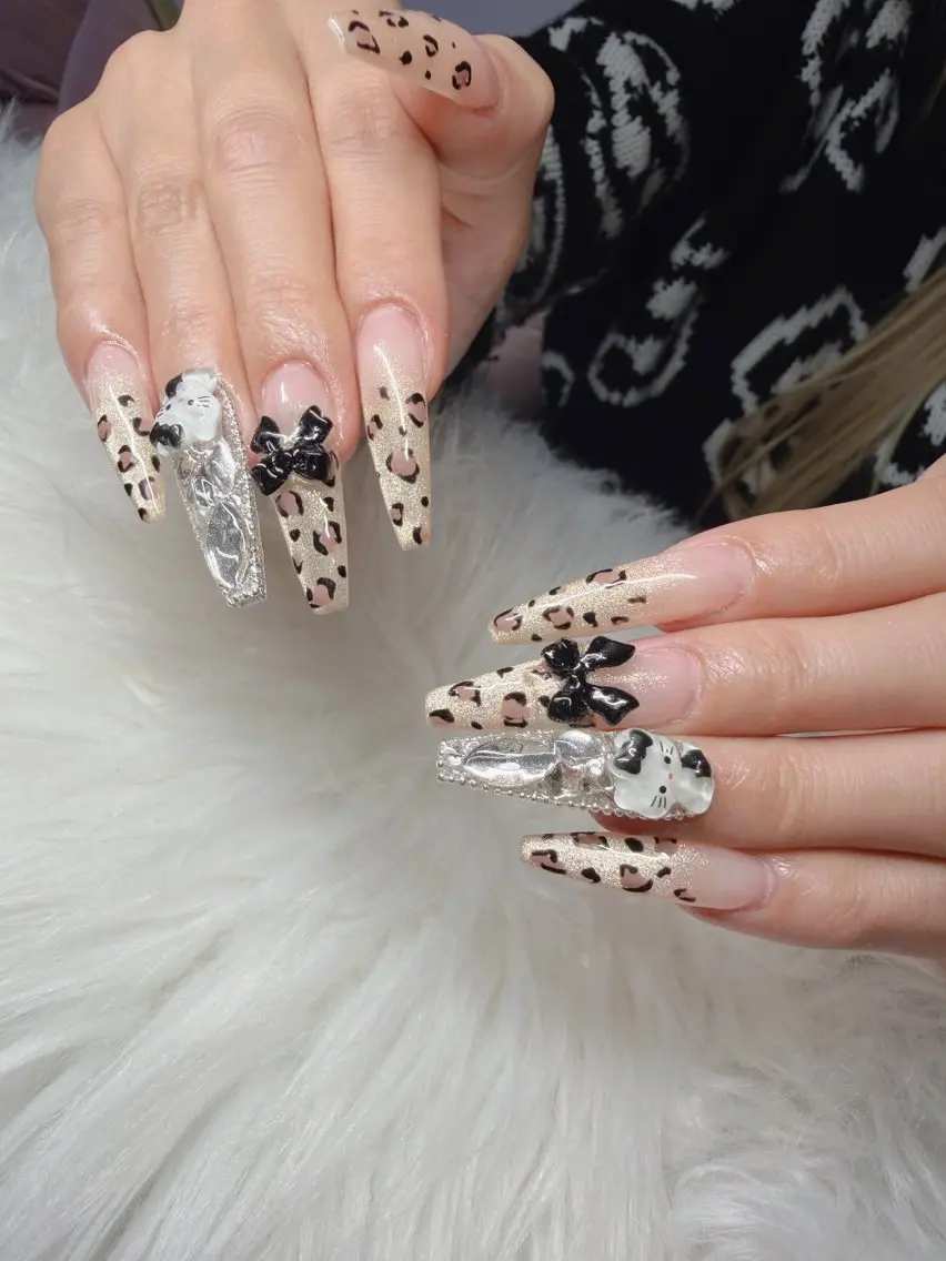 ネイル 長さ出し グラデーション 卒業式 キラキラネイル マグネットネイル ハンドネイル Lee Nailsのネイルデザイン