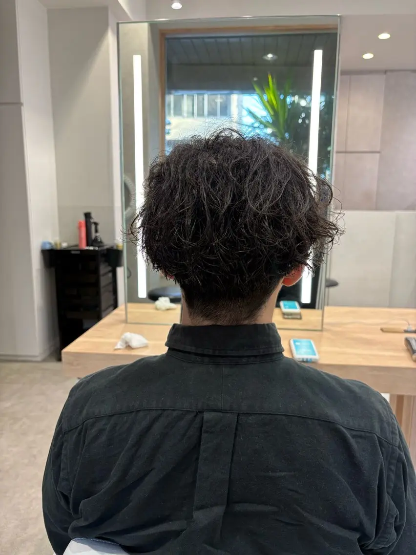 パーマ メンズ 縮毛矯正特化💎& 透明感カラー✨レオのヘアスタイル