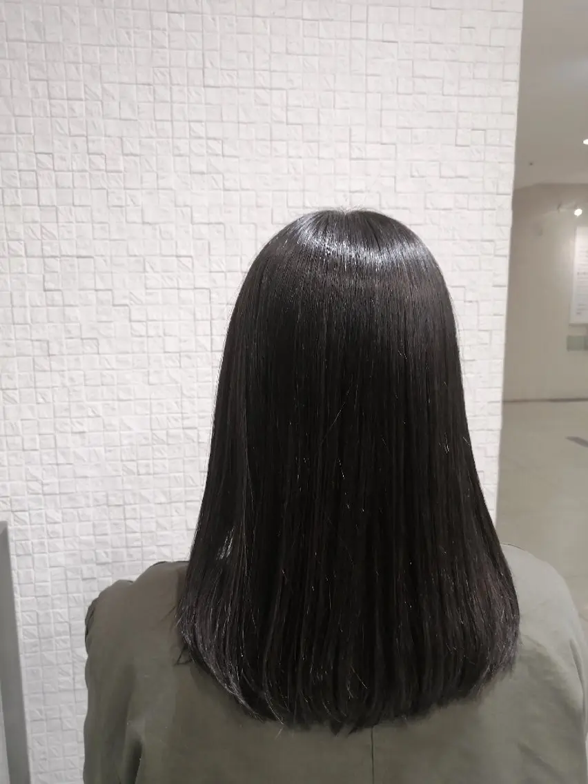 セミロング カット 縮毛矯正 トリートメント 鈴木 さやかのヘアスタイル