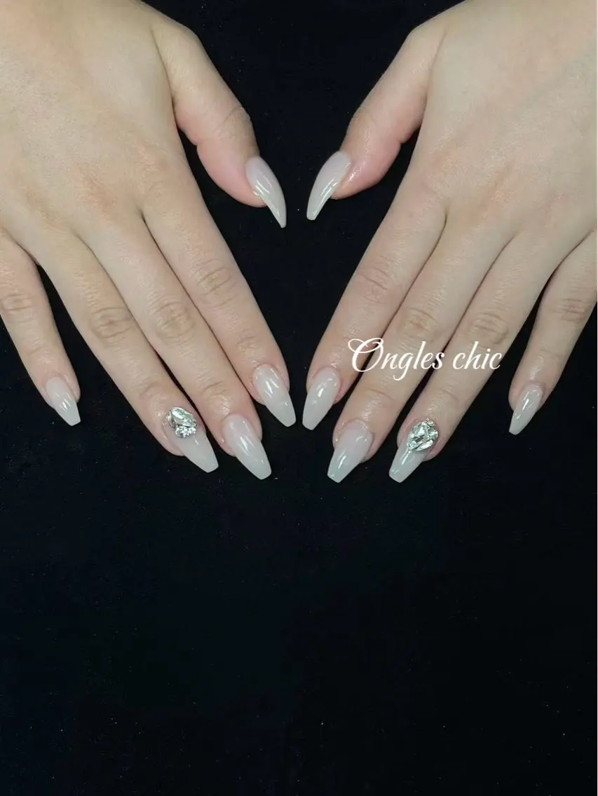 ネイル ハンドネイル ongles chicのネイルデザイン