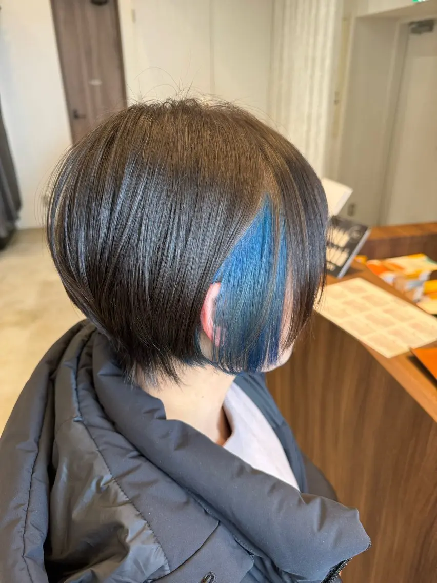 カラー インナーカラー 岡山 優芽のヘアスタイル