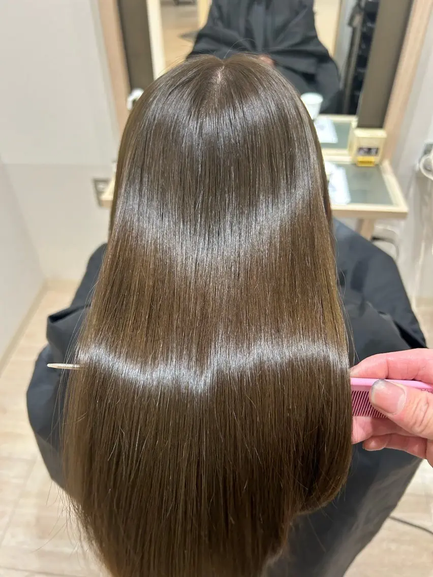 【触りたくなる質感に】アンジーカラー＋カット＋選べる高級トリートメント ￥13200の写真