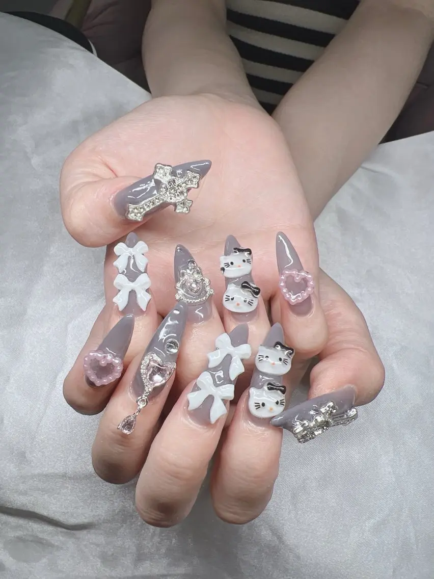 ネイル 長さ出し グラデーション キラキラネイル マグネットネイル ニュアンスネイル Lee Nails チップ長さだし専門店のネイルデザイン