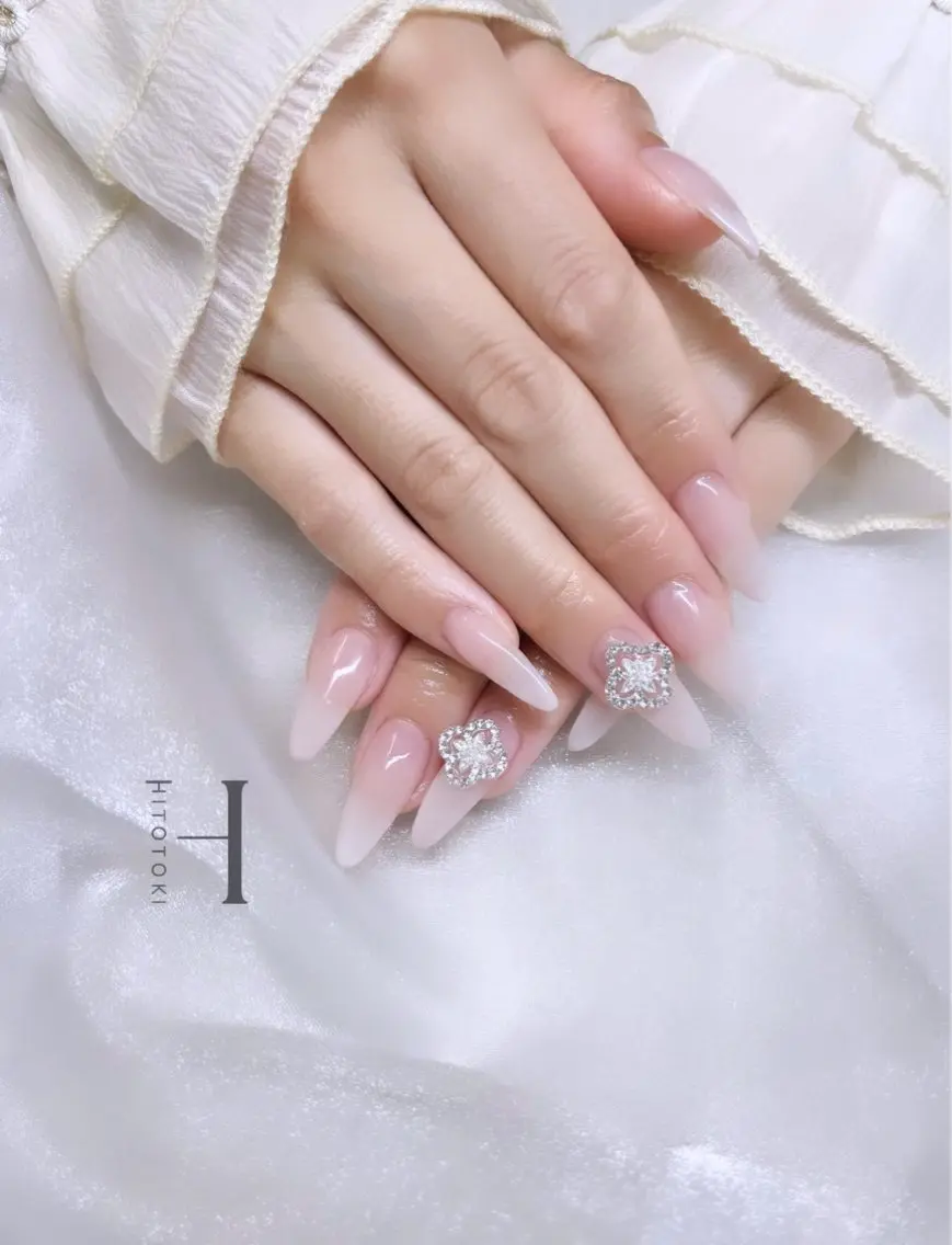 ネイル HiTotoKi by Fortuneのネイルデザイン