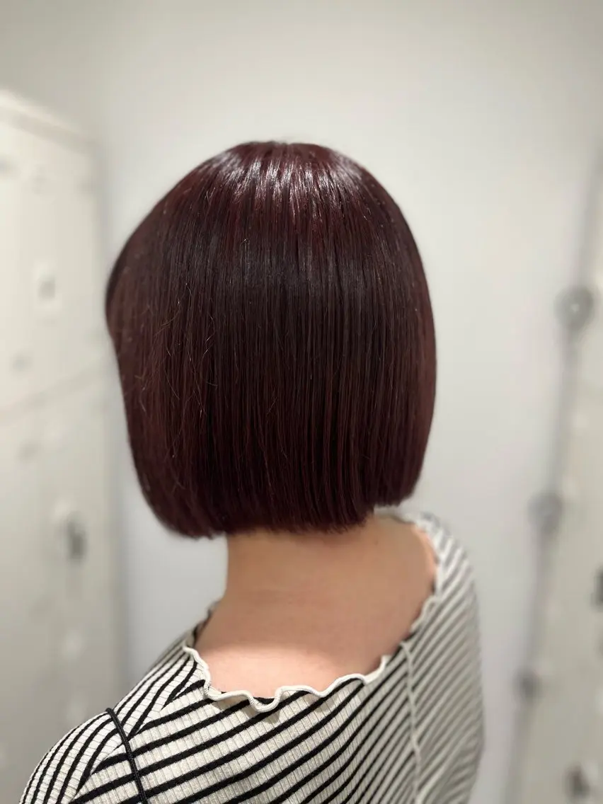 ショート カラー ハイトーンカラー 🦄レイヤーカットのヘアスタイル