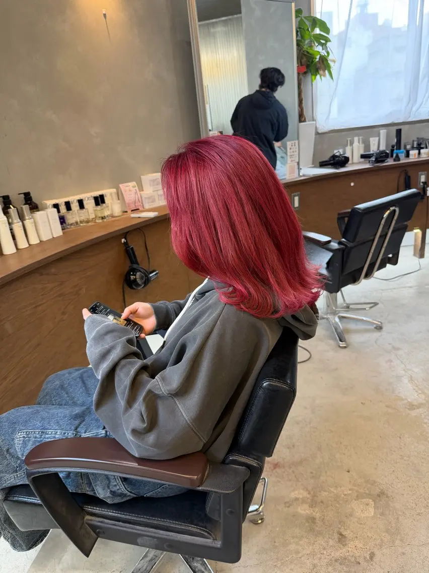 ミディアム カラー ブリーチ ピンクカラー ✂︎SAITOU AKIRA✂︎のヘアスタイル