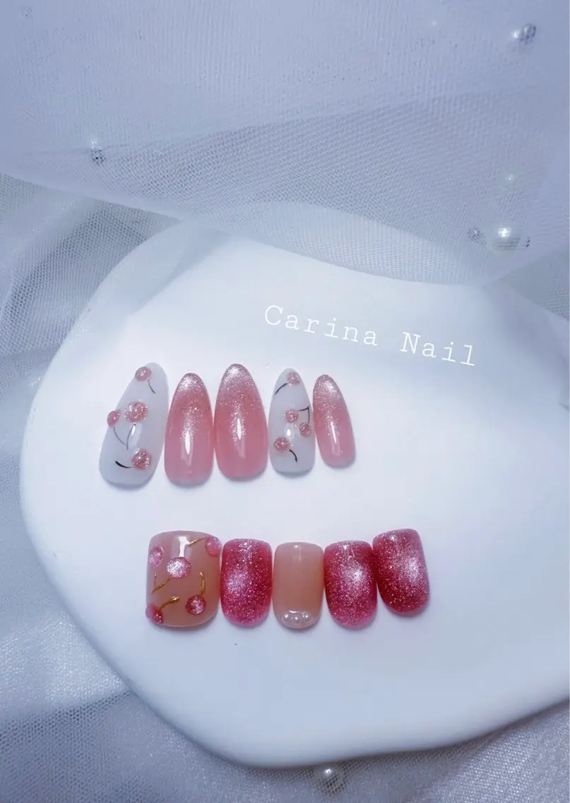 ネイル アートネイル フットネイル キラキラネイル ピンク 春ネイル Carina Nailのネイルデザイン
