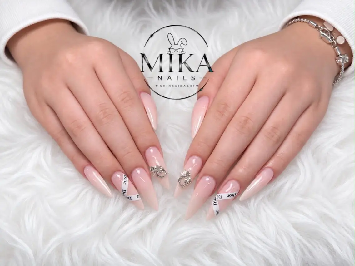 ネイル アートネイル チークネイル ドット フットネイル フレンチネイル ハンドネイル KIMU MIKA.NAILのネイルデザイン