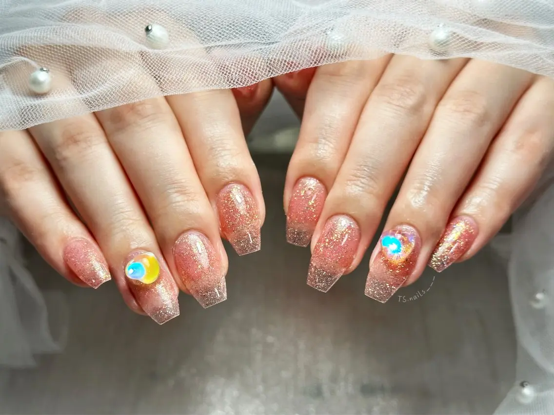 ネイル キラキラネイル マグネットネイル 持ち込み シンプルネイル ハンドネイル ハンドケア TS. nails___のネイルデザイン