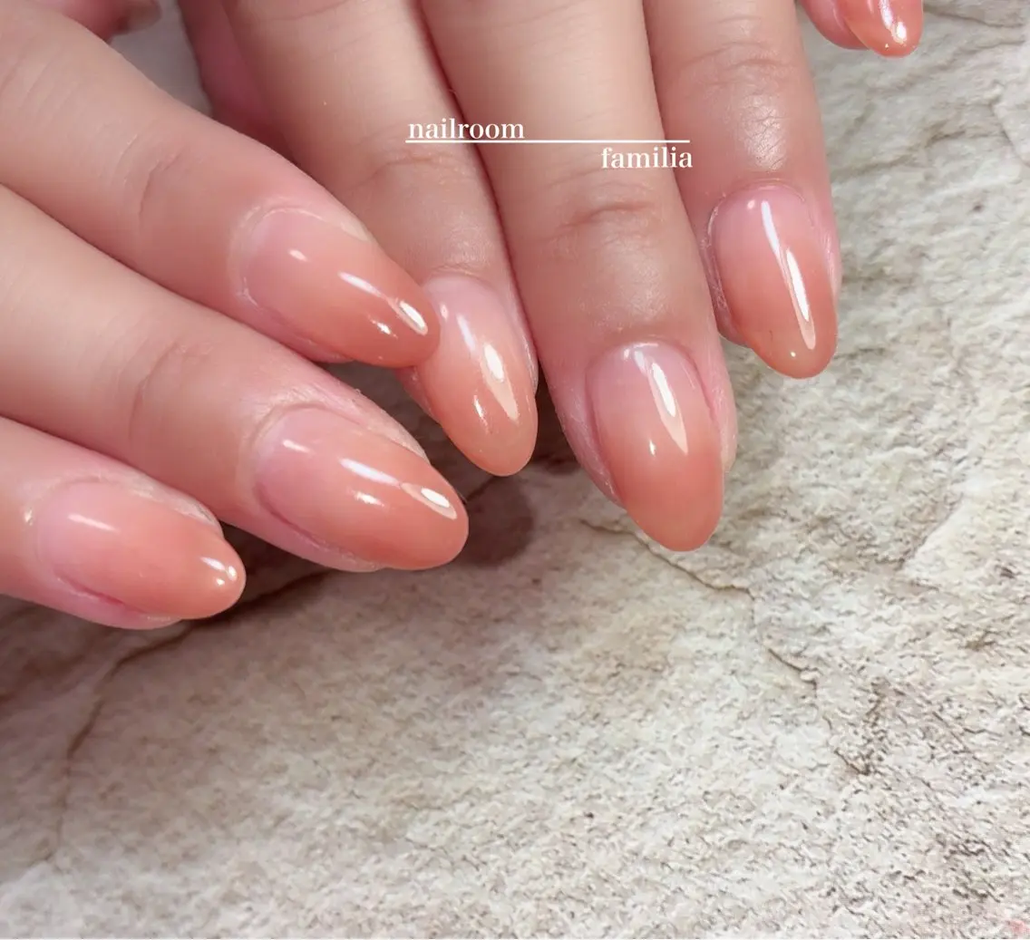 ネイル ハンドネイル -nailroom- familiaのネイルデザイン