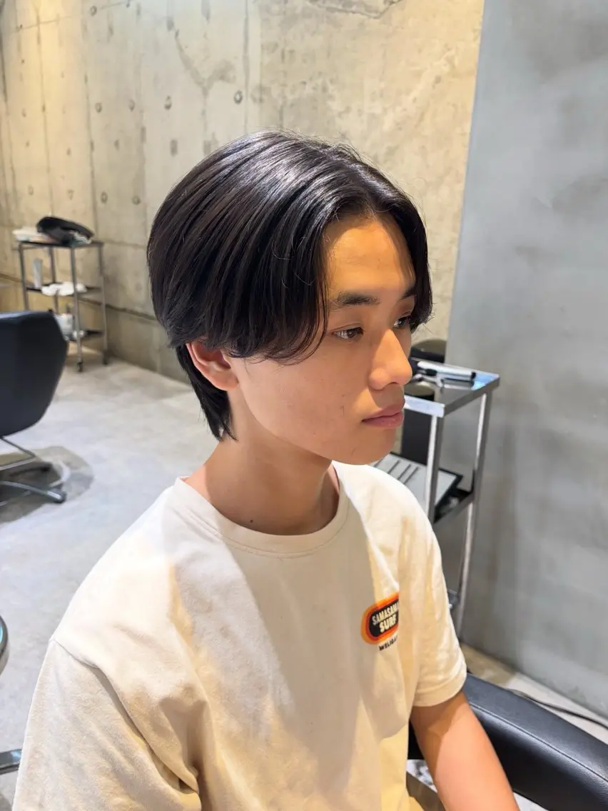 メンズ センターパート 川野 百恵のヘアスタイル