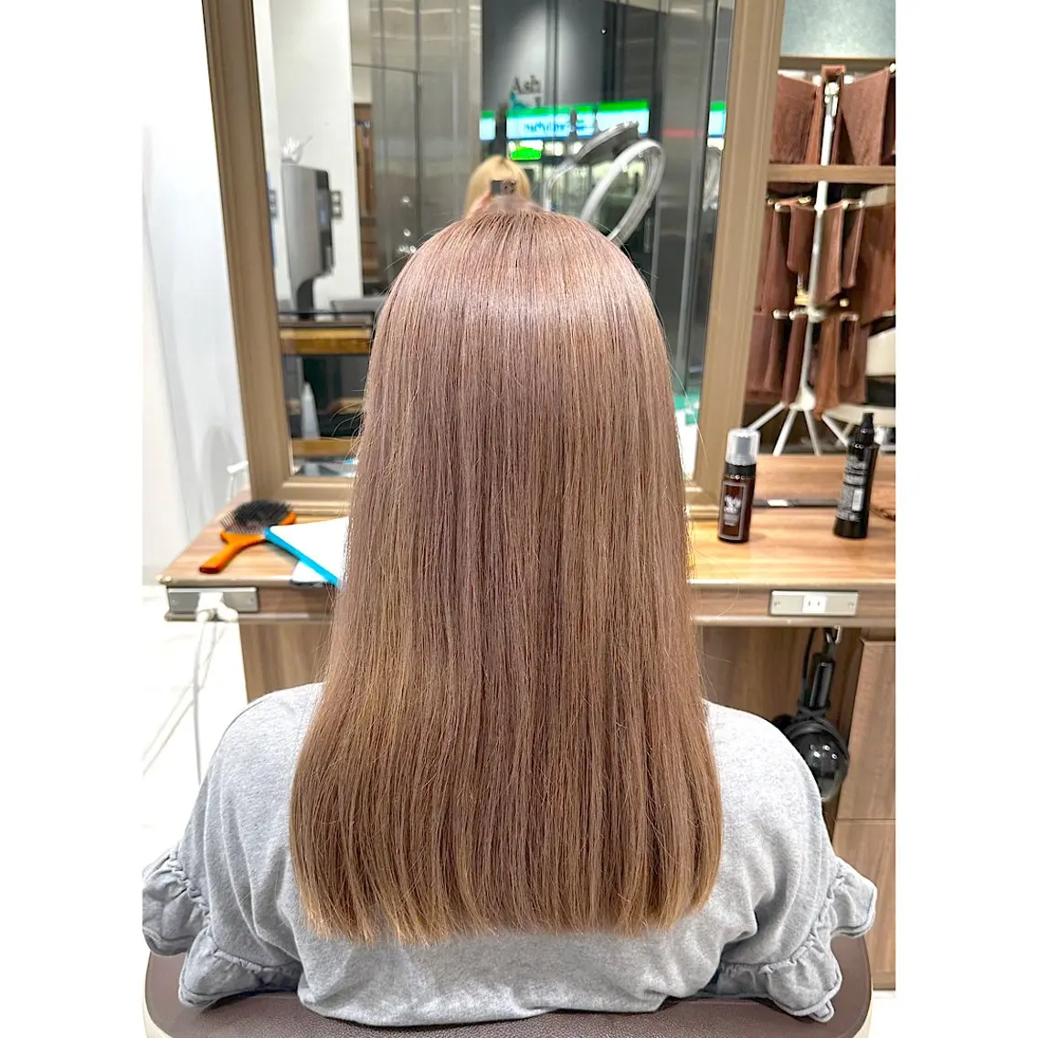 セミロング カラー ✨本格的韓国スタイル 特化✨ﾊﾙｶ✨️のヘアスタイル