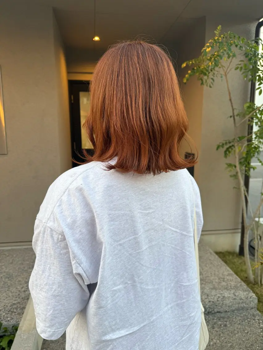 ミディアム カラー 野林 夏帆のヘアスタイル