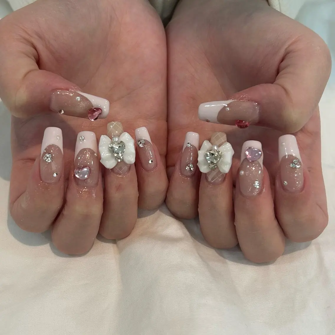 ネイル ハンドネイル . Natsumiのネイルデザイン