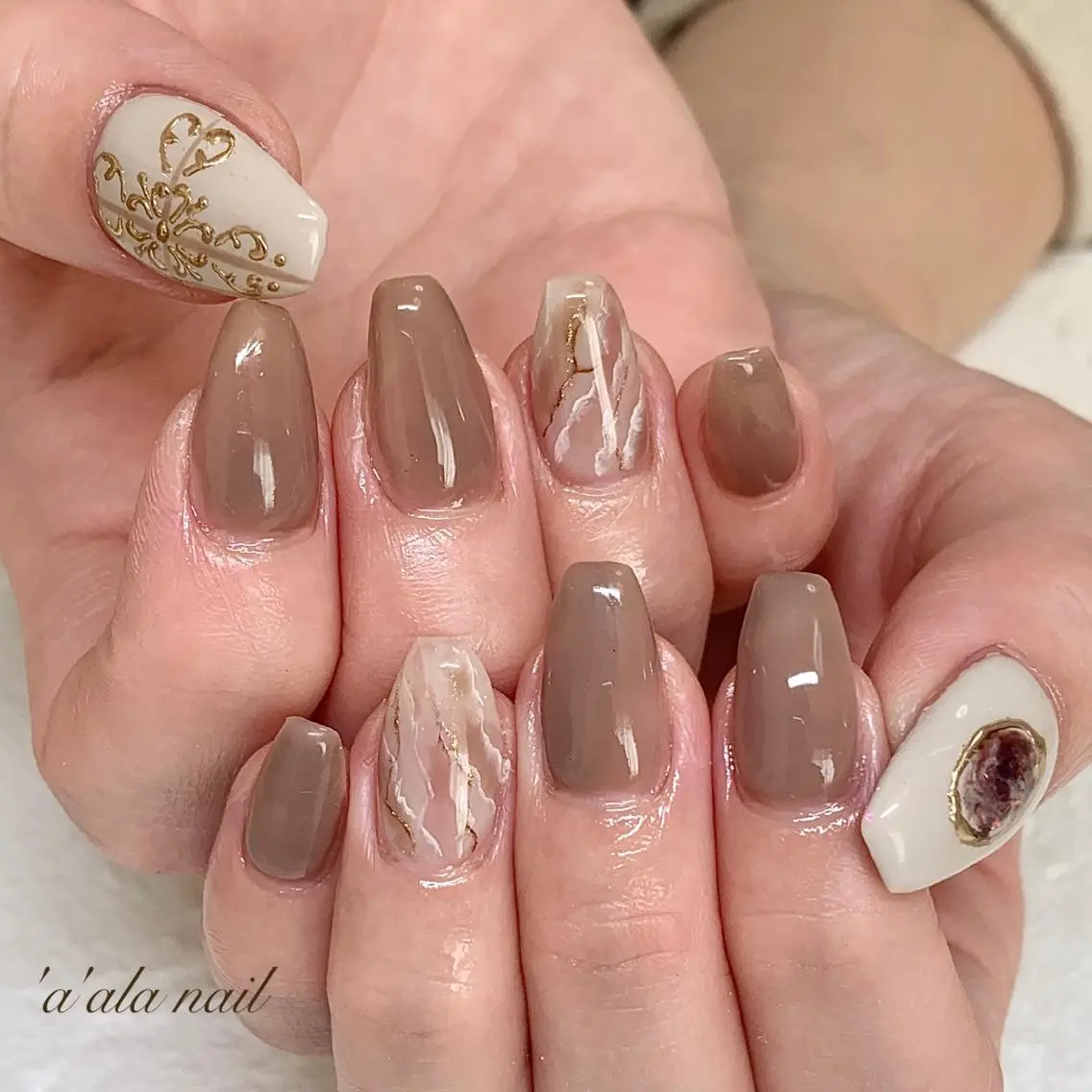 ネイル アートネイル ミラーネイル 'a'ala nailのネイルデザイン