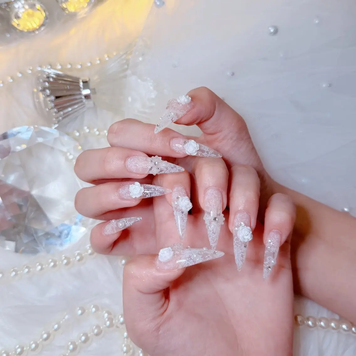 ネイル オーロラネイル 長さ出し フラッシュネイル フレンチネイル ジェルネイル ハンドネイル ハンドケア CiCi Nail Salonのネイルデザイン