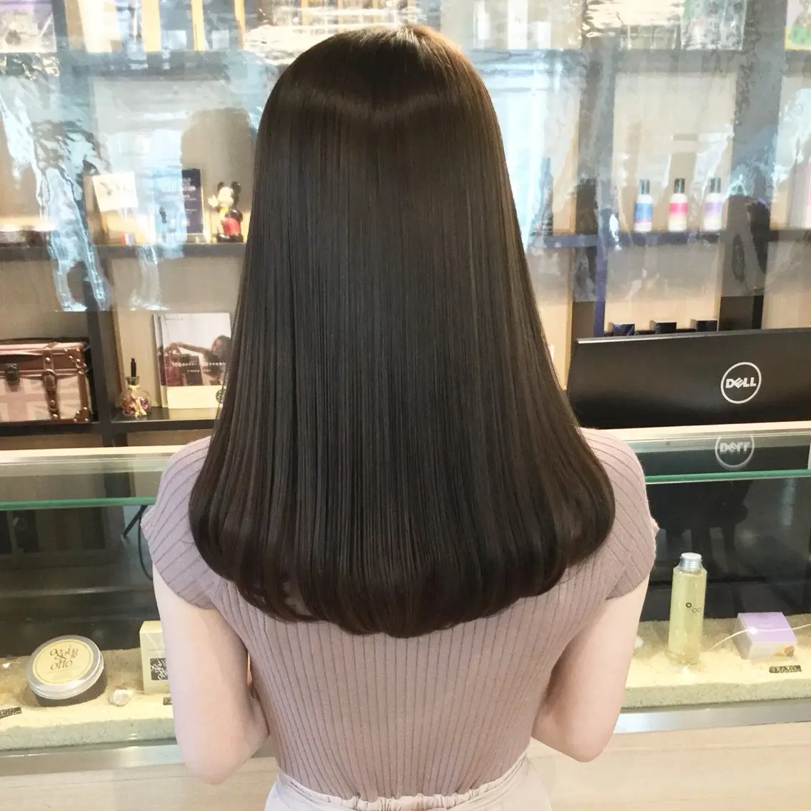 セミロング ヘアカラー トリートメント City/louwe 韓国レイヤーカットのヘアスタイル