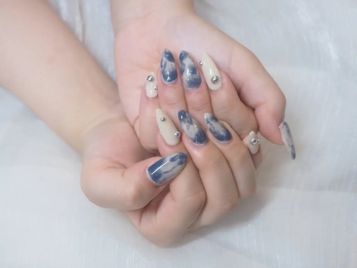 ネイル ハンドネイル LoLo nail RIOのネイルデザイン