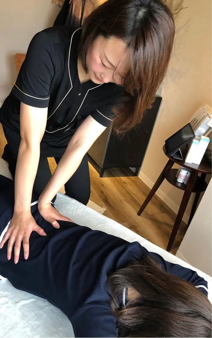 骨格、神経、筋膜、お肌、細胞真の健康美で「ずっと続く小顔」へ導く全身トータルフルコースの写真