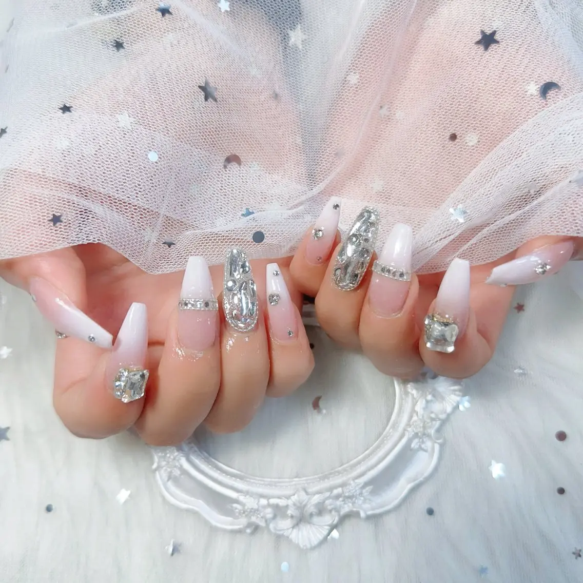 ネイル HIN NAILのネイルデザイン