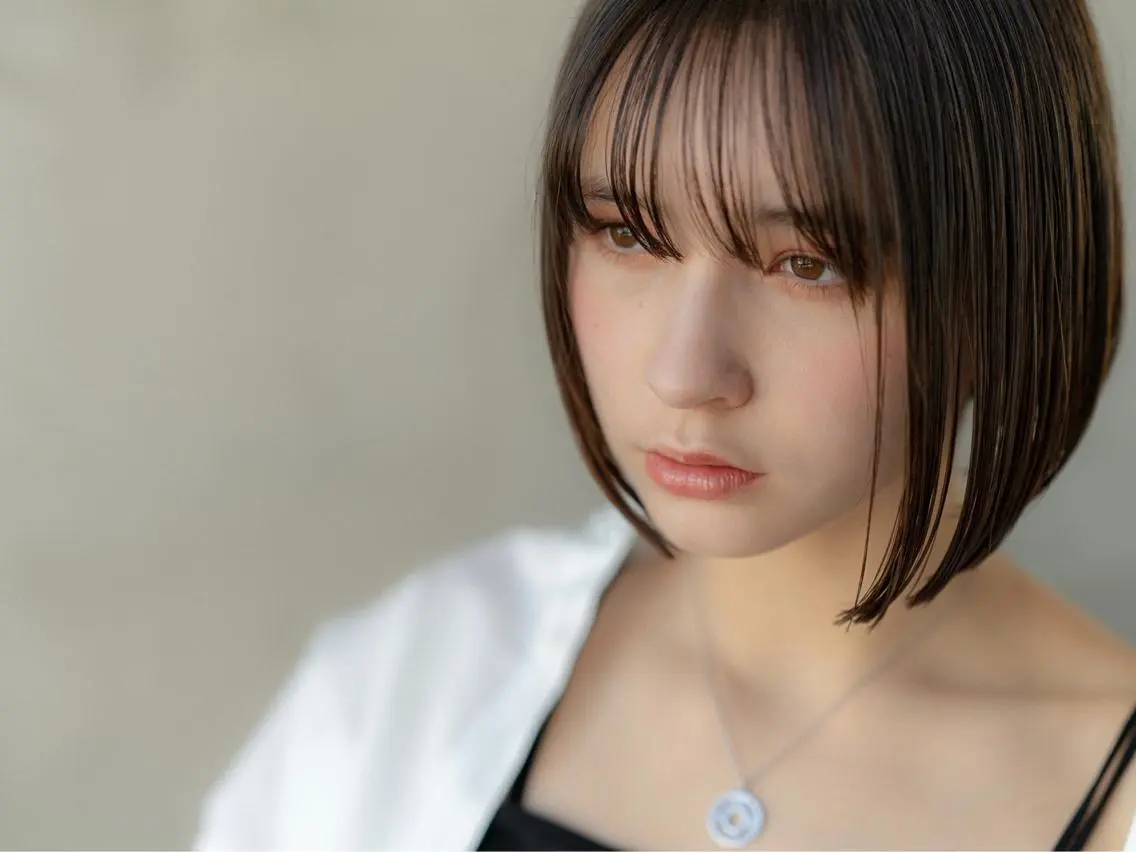 セミロング 新宿/顔周りカット +レイヤー=しずく♩のヘアスタイル