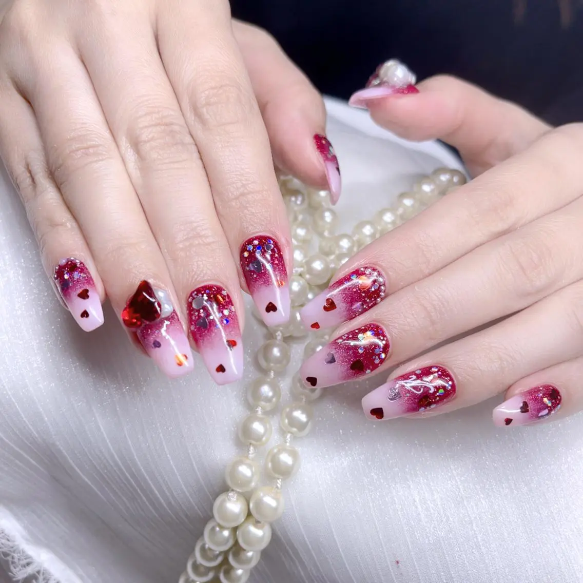 ネイル ハンドネイル Queens ciciのネイルデザイン