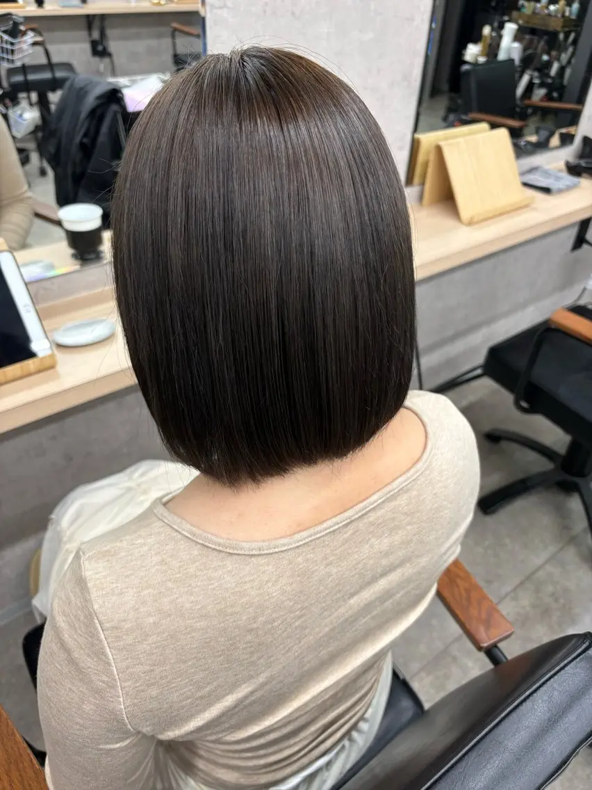 カラー アッシュ アッシュブラウン ブラウンカラー 透明感カラー 中田 汐梨のヘアスタイル