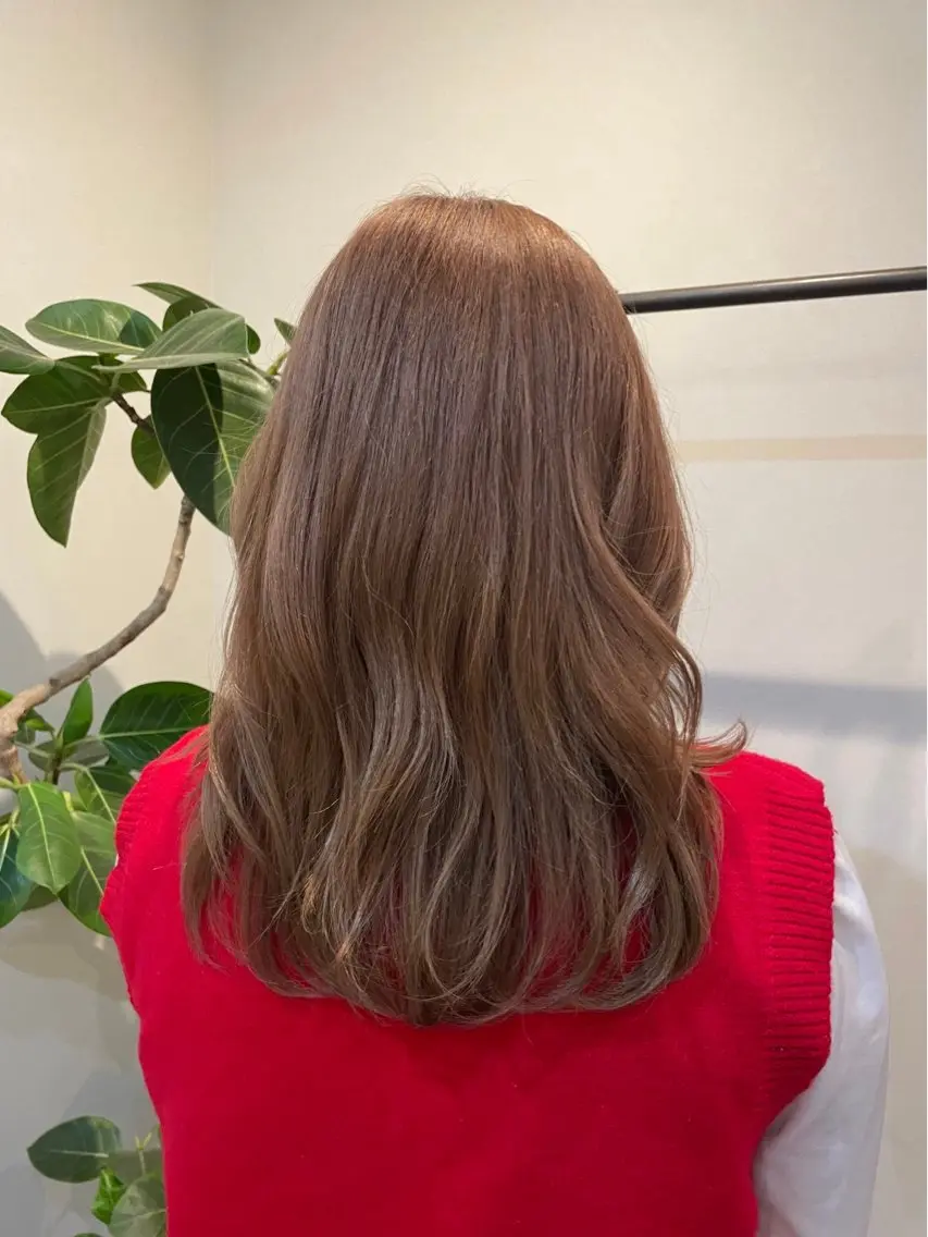セミロング カラー しだ あつきのヘアスタイル