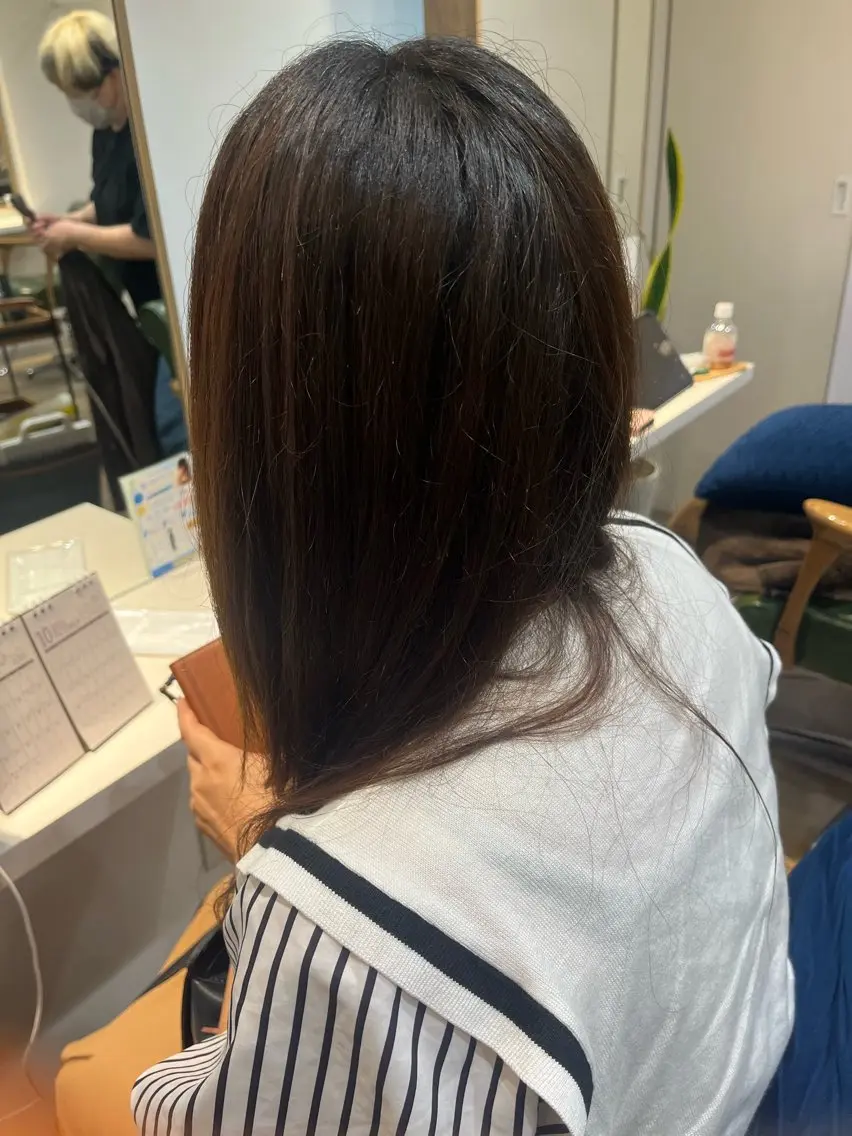 ロング 小鴨 美佳のヘアスタイル