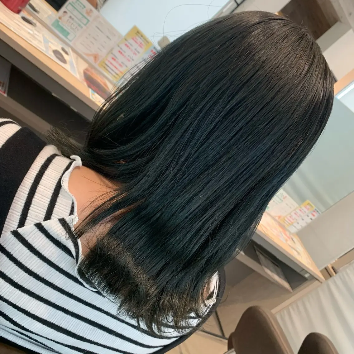 ミディアム カラー オリーブカラー ’Flower’ AYAKAのヘアスタイル