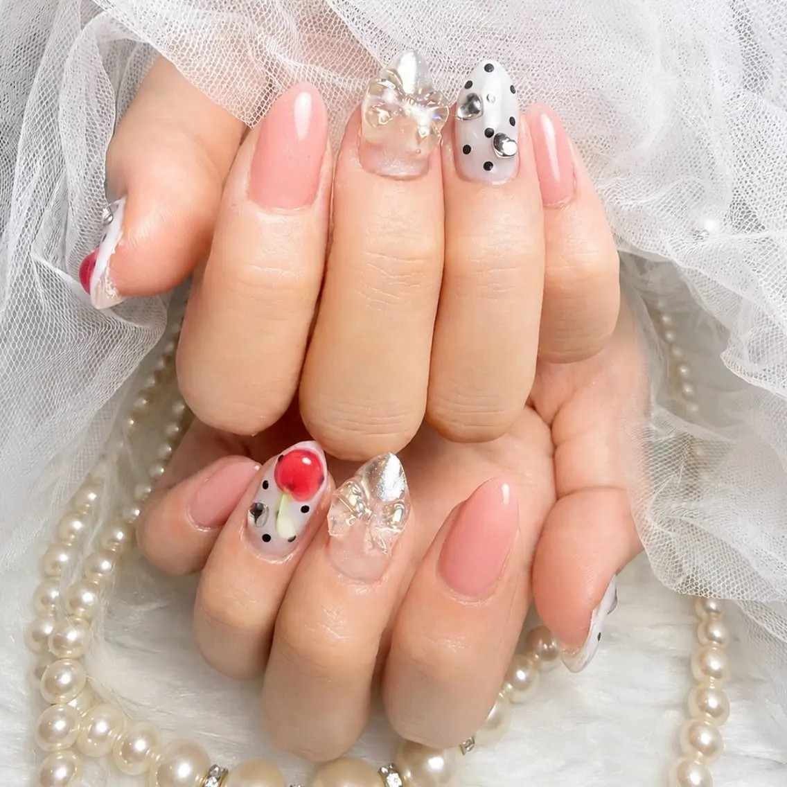 セミロング ハンドネイル Conjunim MAMI🎀✨のネイルデザイン