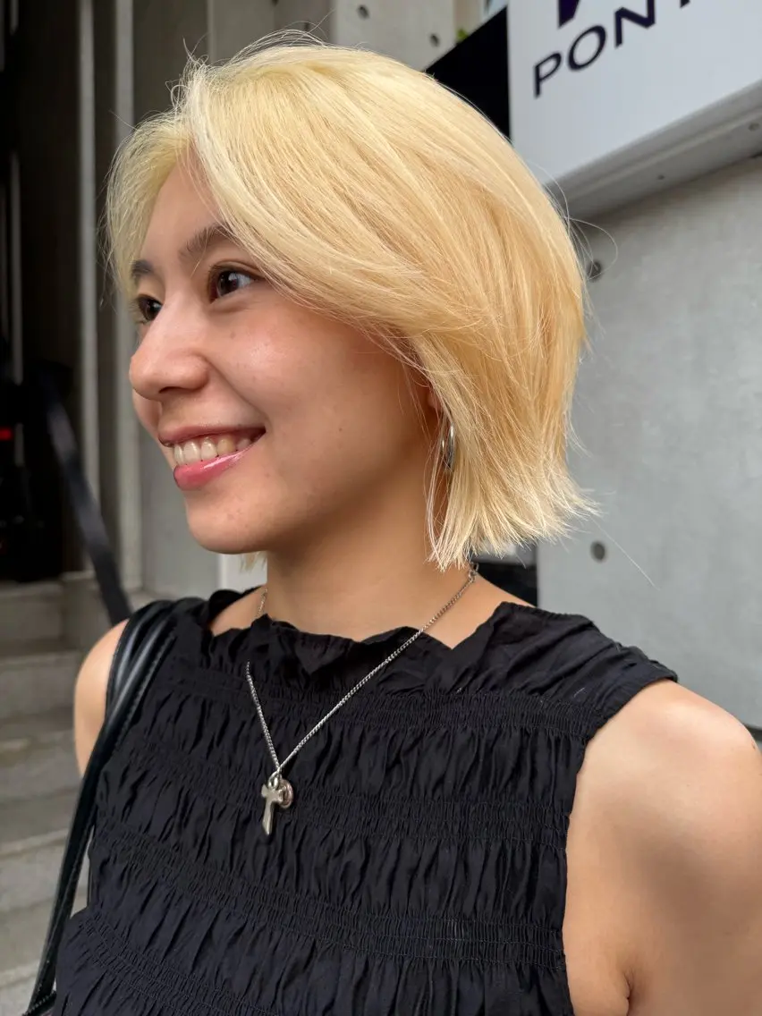ショート ボブレイヤー アッシュ アッシュブラウン ラベンダーベージュ ボブ カット ヘアカラー レイヤーカット\ウル フ　chinatsuのヘアスタイル