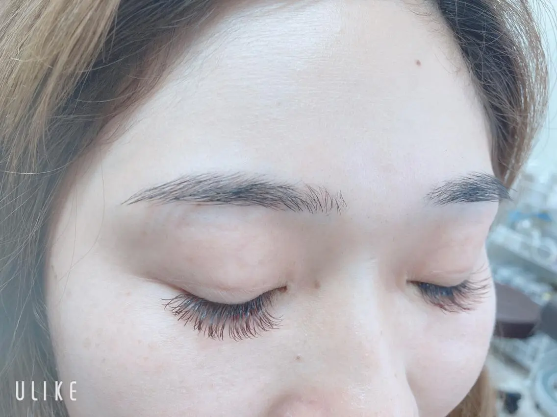 ナチュラルブロウリフト&WAX(まゆげパーマです)毛流れを整えるメニューです💒の写真