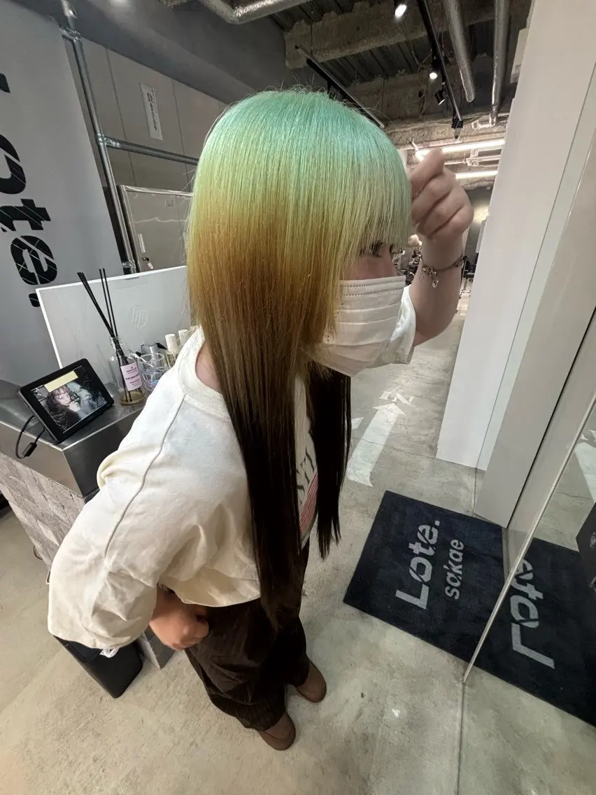 ロング カラー ヘアカラー デザインカラー /rioのヘアスタイル