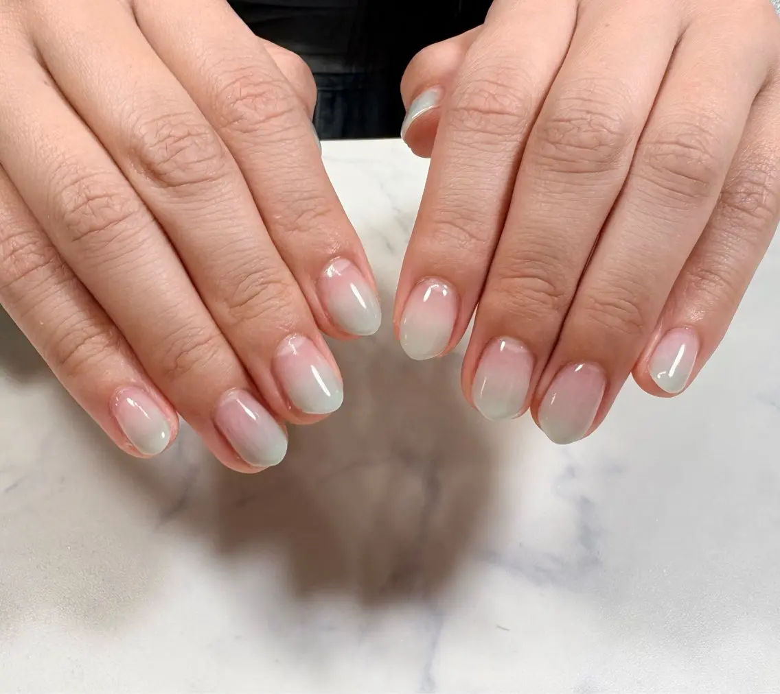 ネイル グラデーション ショートネイル Riry.S°＊ knailのネイルデザイン