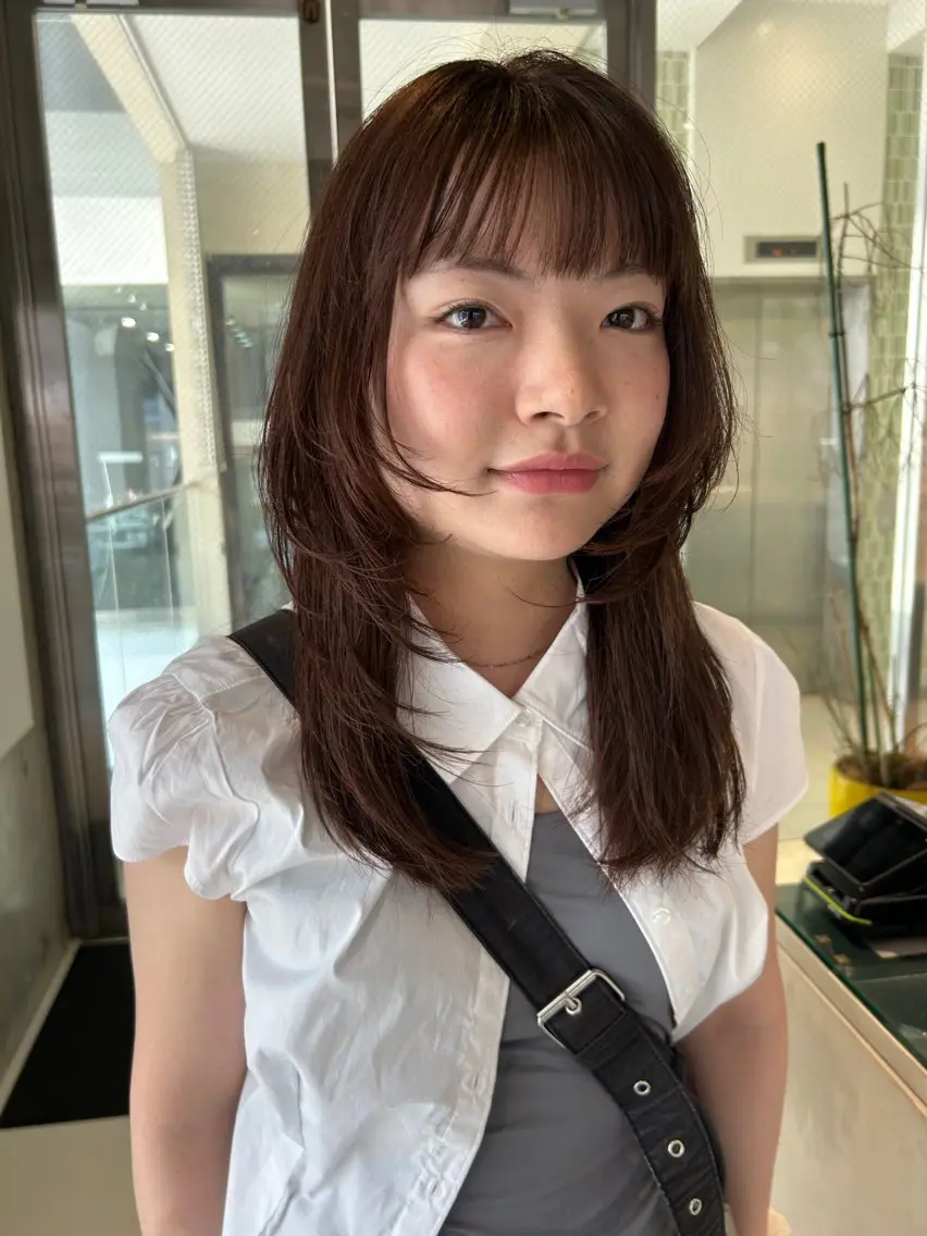 ミディアム カラー ベージュカラー レイヤーカット baLon.fem/ 澤田 奈々子のヘアスタイル