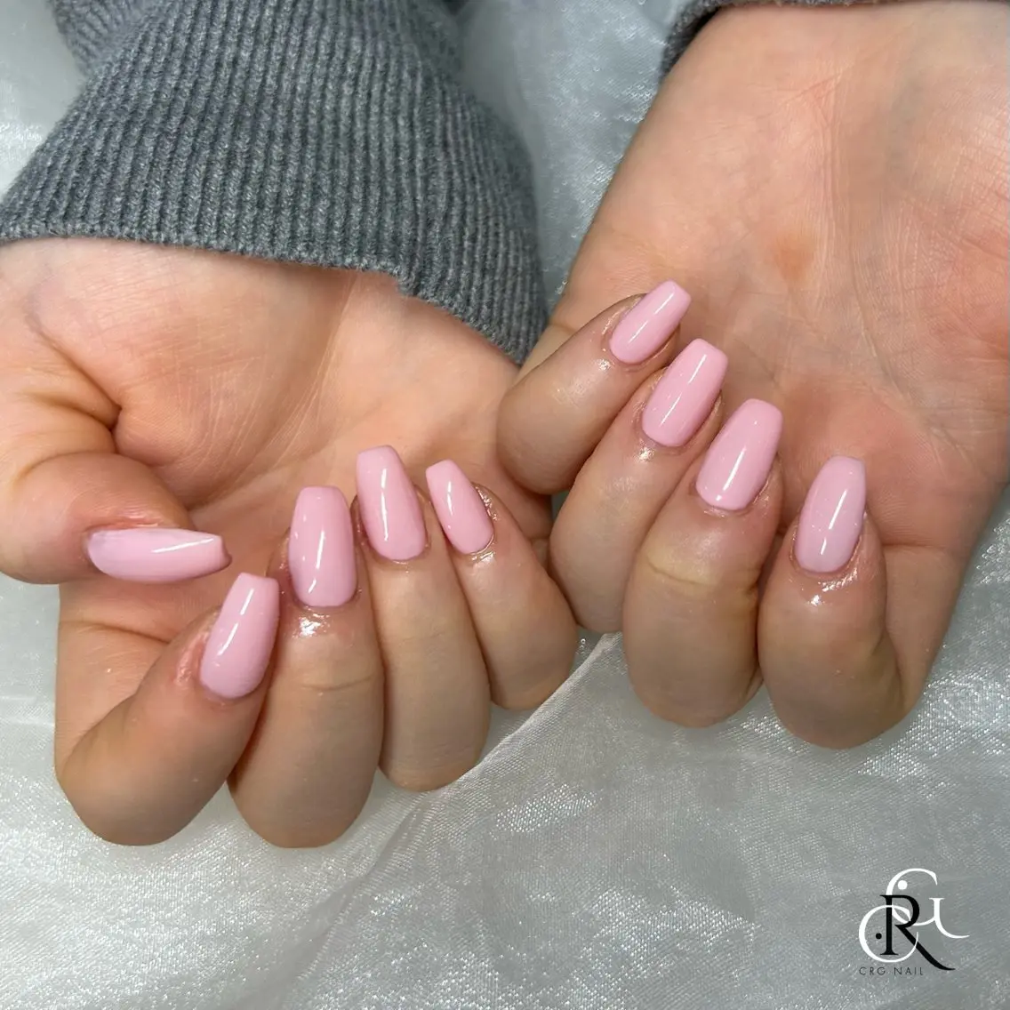 ミディアム ハンドネイル 美フォルムスカルプ✨ RENAのネイルデザイン