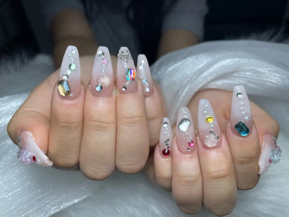 ネイル MoonHi Nail 朝霞台のネイルデザイン